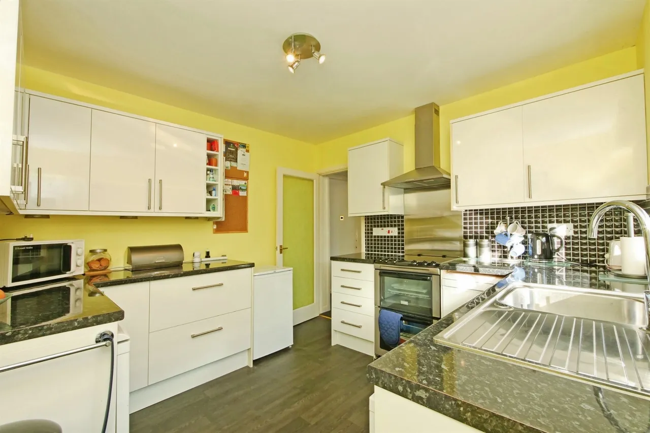 Durlston Drive, Strensall, YO32, photo 11