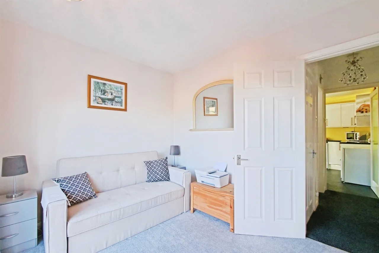 Durlston Drive, Strensall, YO32, photo 4