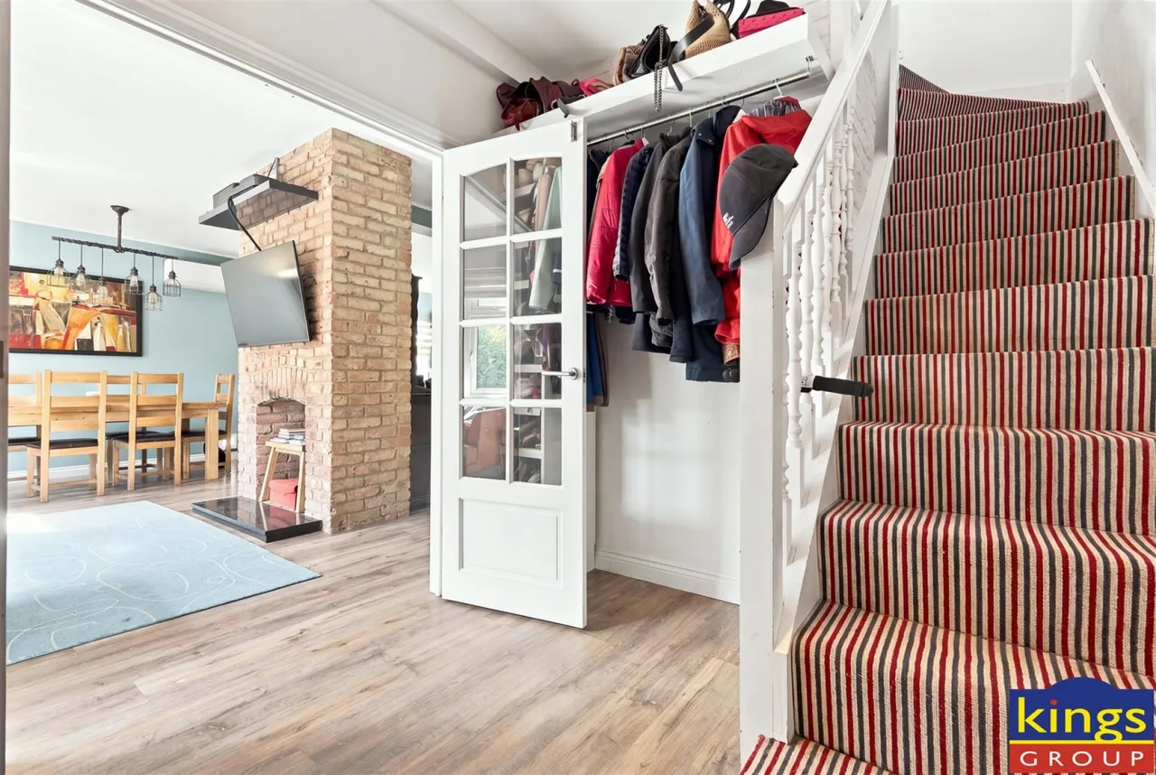 Latchett Road, London, photo 15