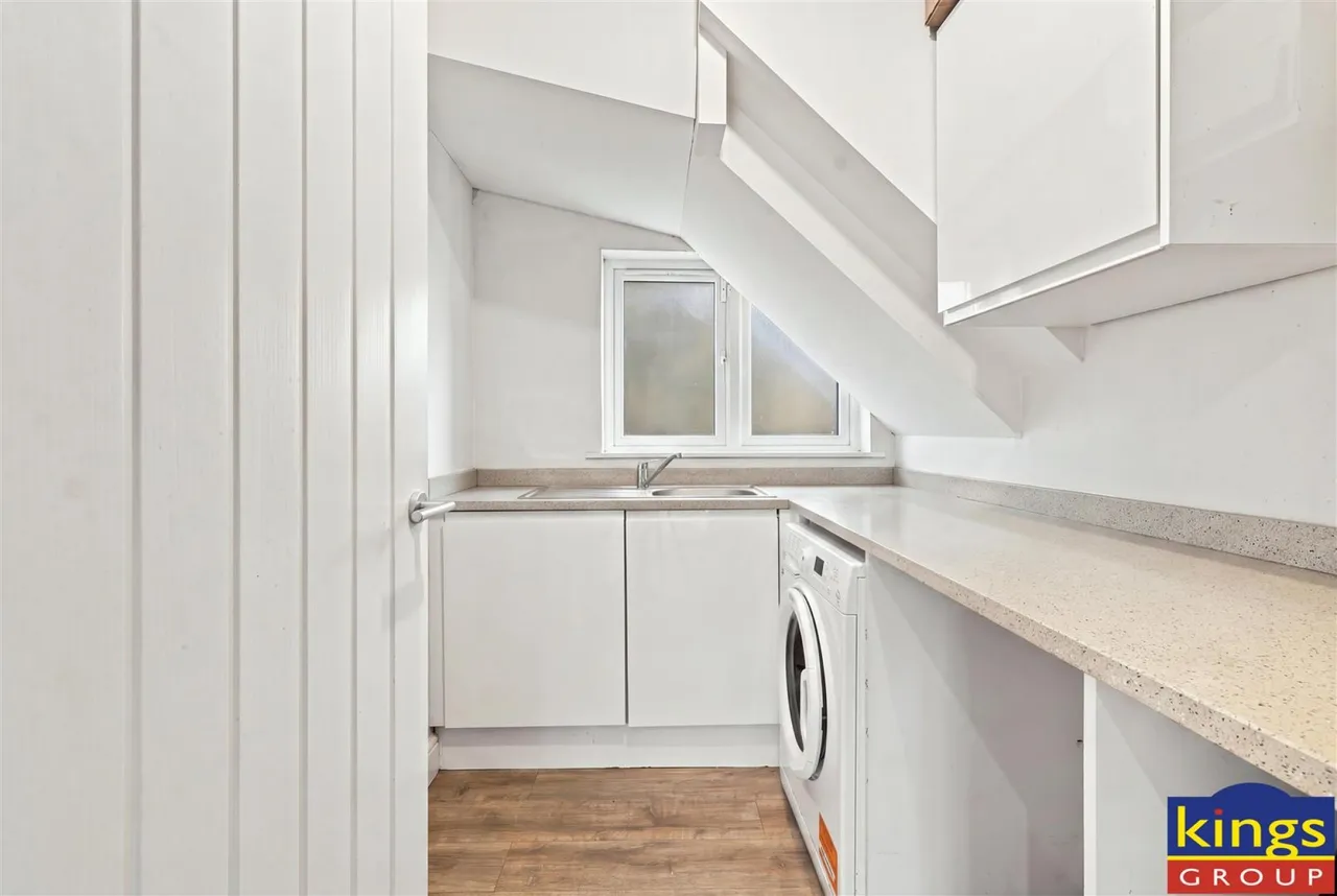 Latchett Road, London, photo 30