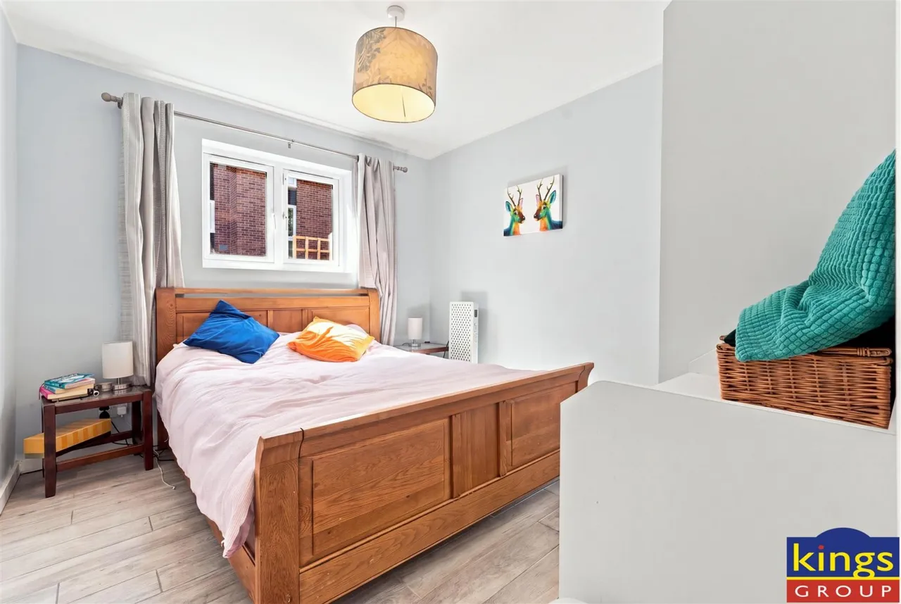 Latchett Road, London, photo 19