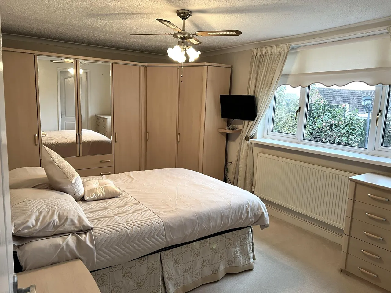 Hollies Road, Polesworth, B78, photo 11