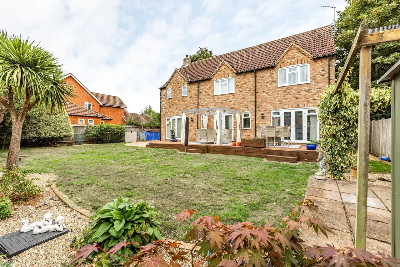 Individually Designed Five-Bedroom Ho, photo 4