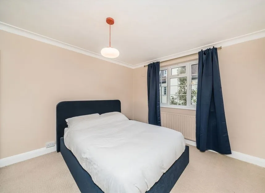 St. Mark's Hill, Surbiton, KT6, photo 5