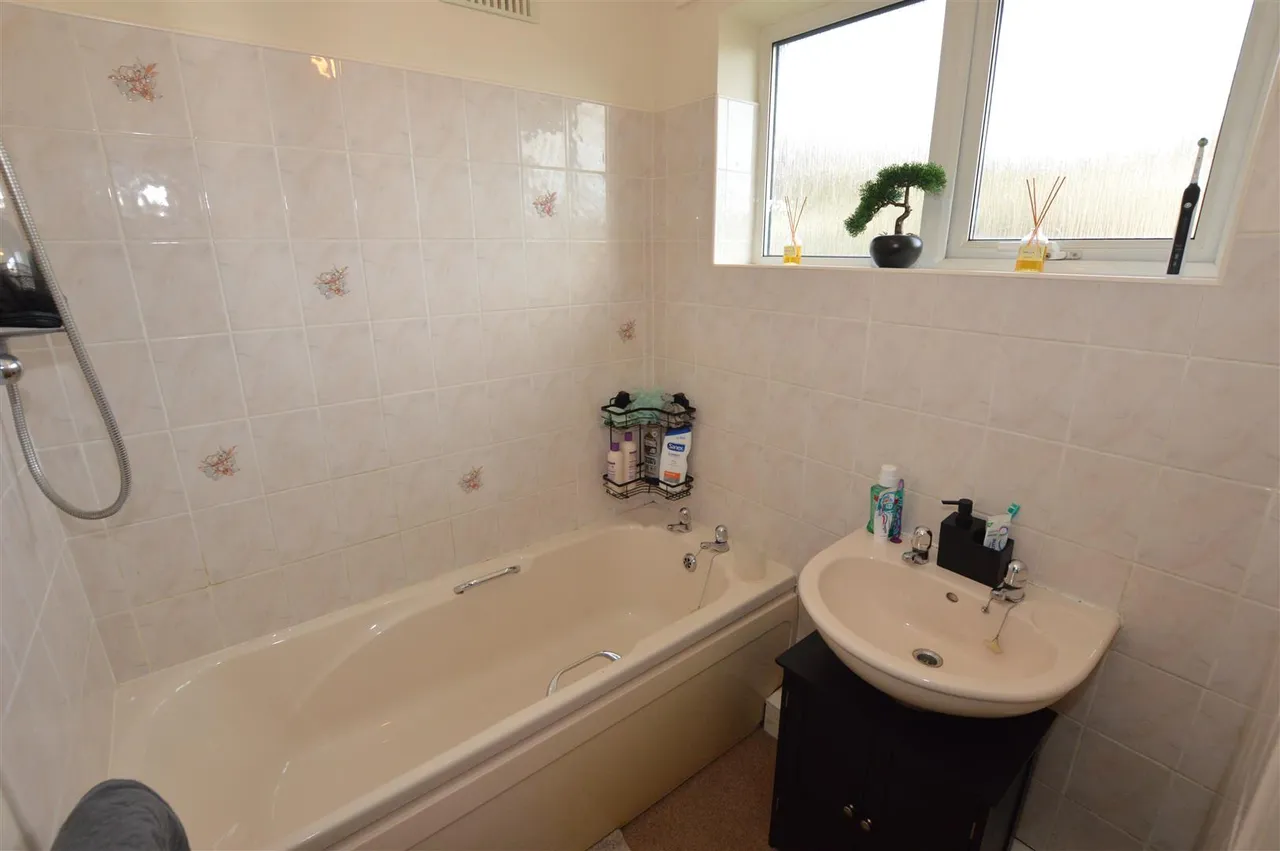 Beechfield Road, Richmond, photo 8