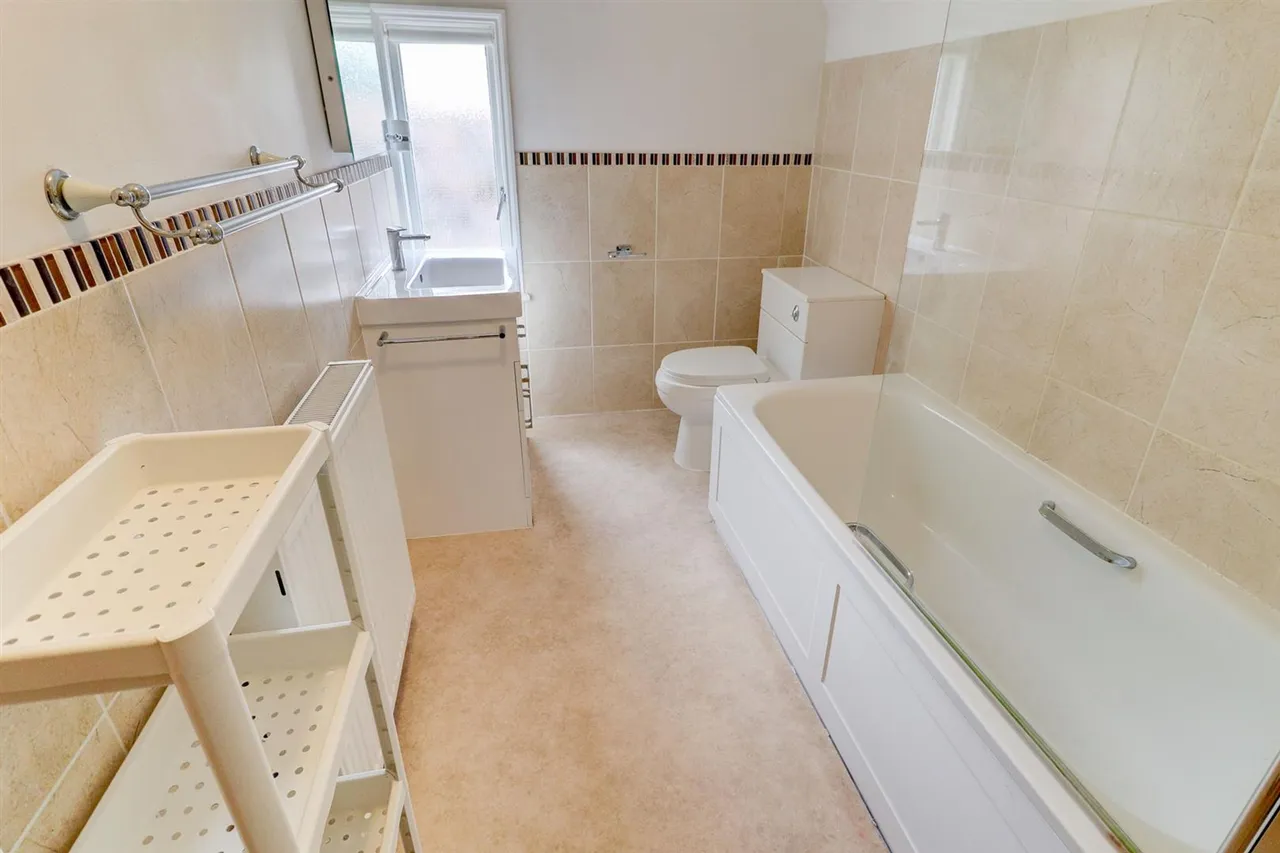 The Abbey, Priory Road, Kenilworth CV8, photo 8