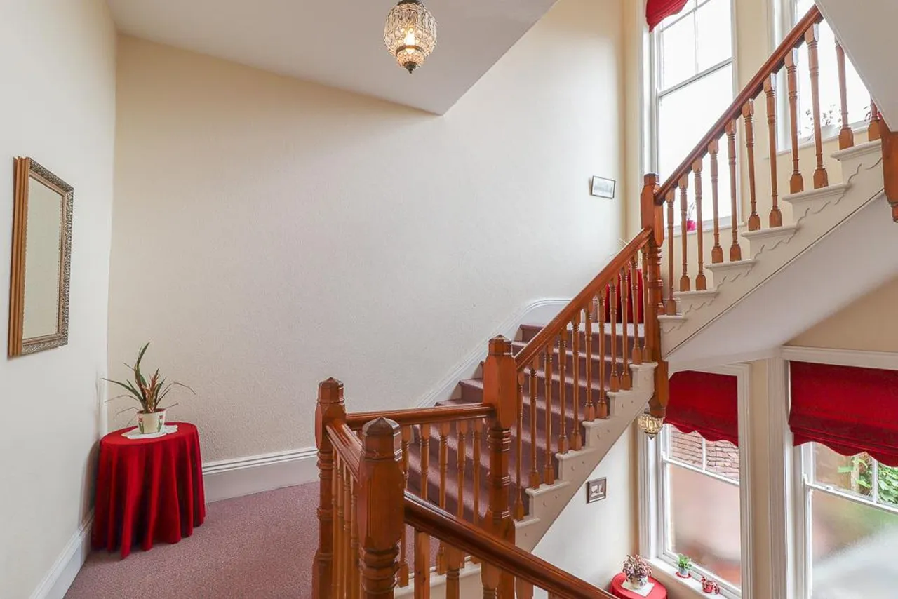 The Abbey, Priory Road, Kenilworth CV8, photo 14