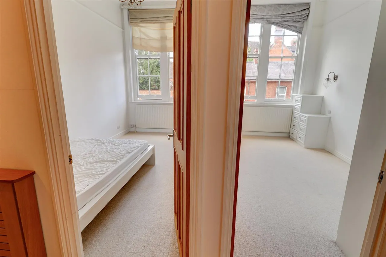 The Abbey, Priory Road, Kenilworth CV8, photo 9