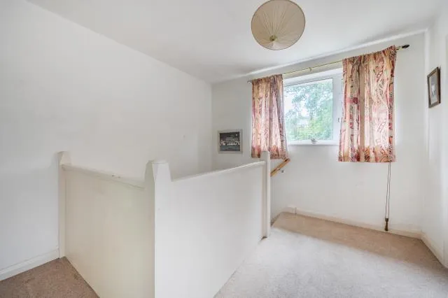 Tree Tops Avenue, Camberley, GU15, photo 9