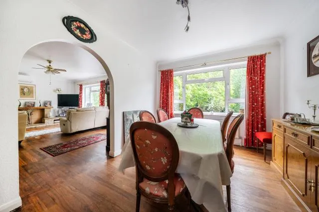 Tree Tops Avenue, Camberley, GU15, photo 6