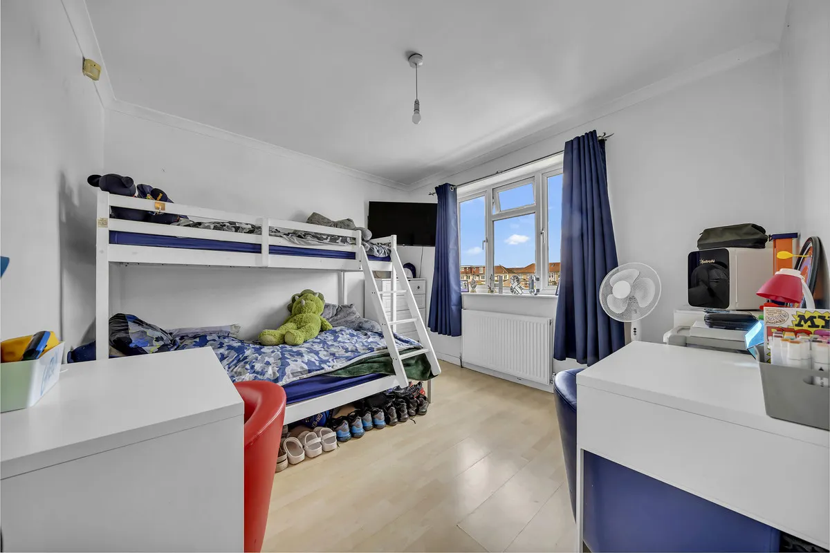 Lynton Avenue, Romford, RM7 8NL, photo 14