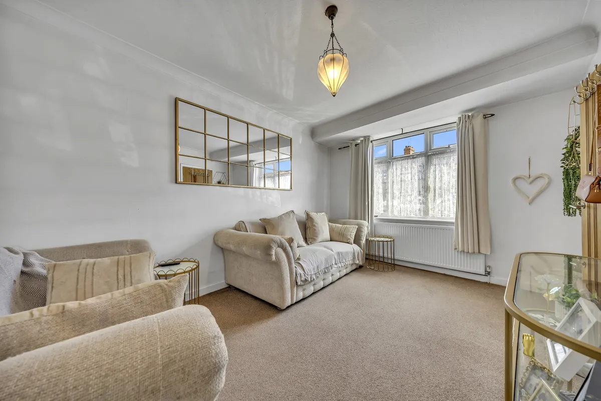 Lynton Avenue, Romford, RM7 8NL, photo 7
