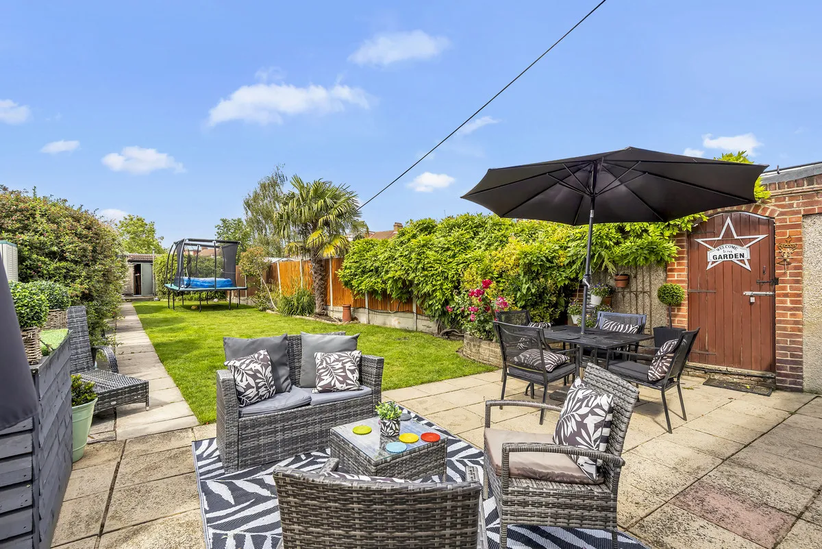 Lynton Avenue, Romford, RM7 8NL, photo 4