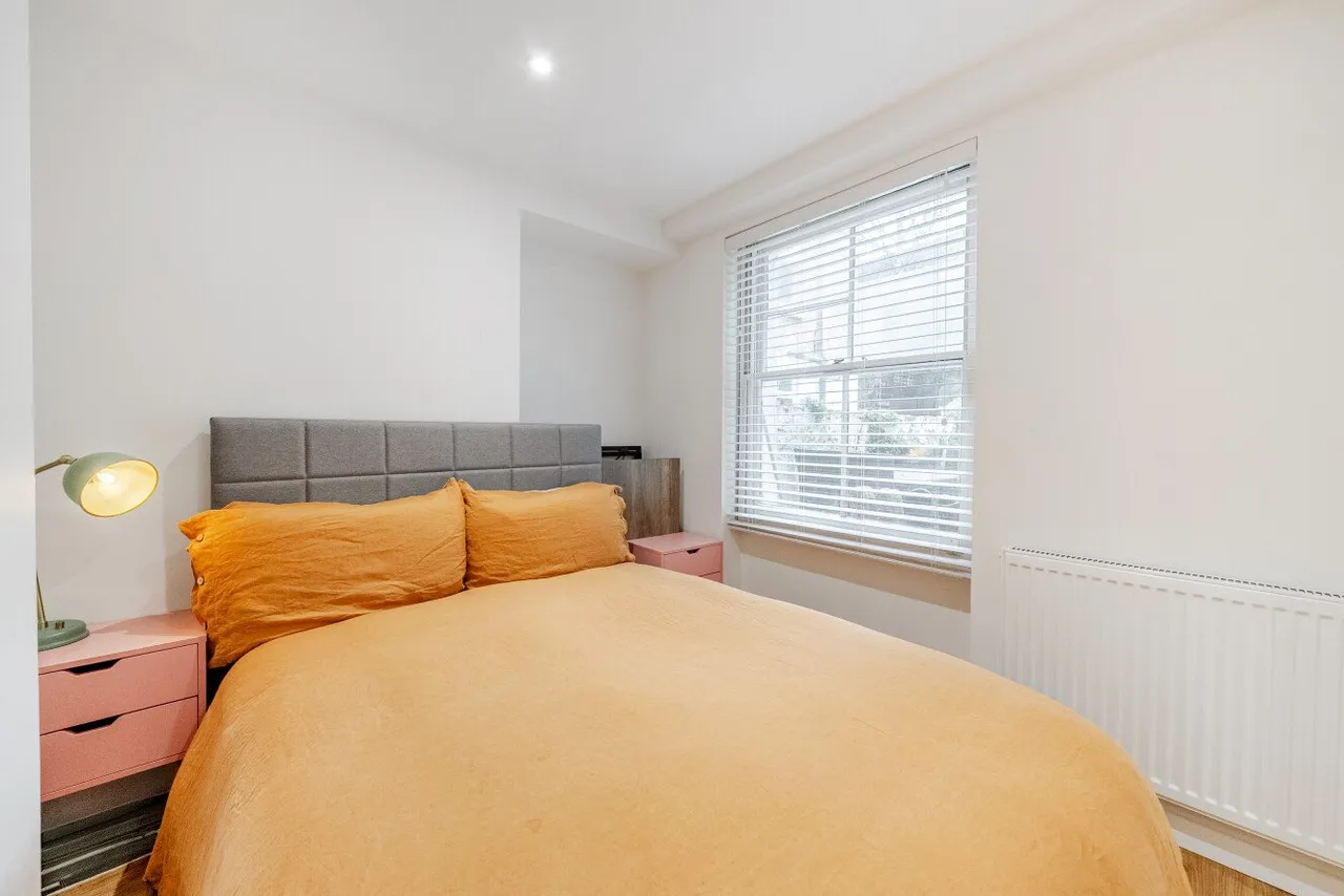 Queenstown Road, Battersea, London, SW8, photo 6