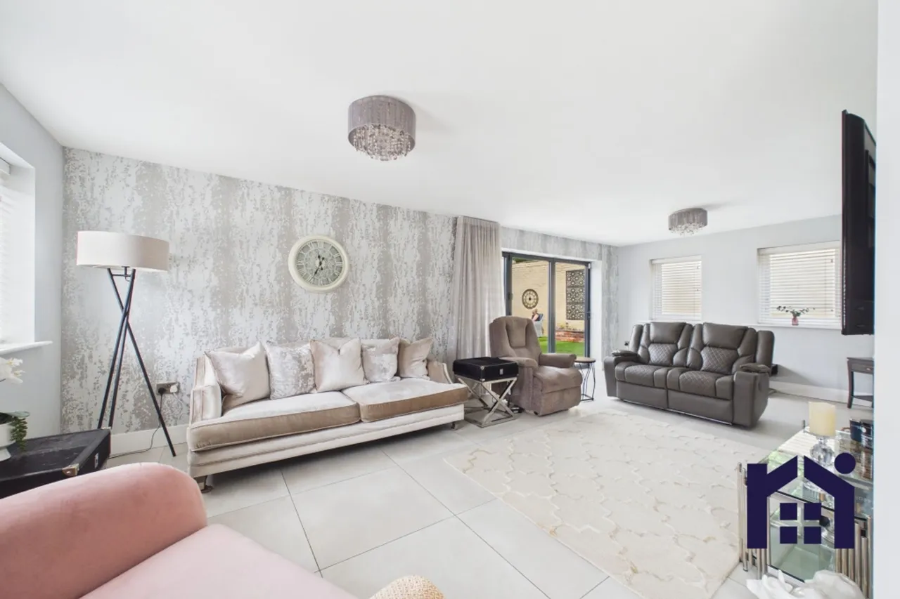 Armetriding Reaches, Euxton, Chorley, PR7 6GY, photo 6