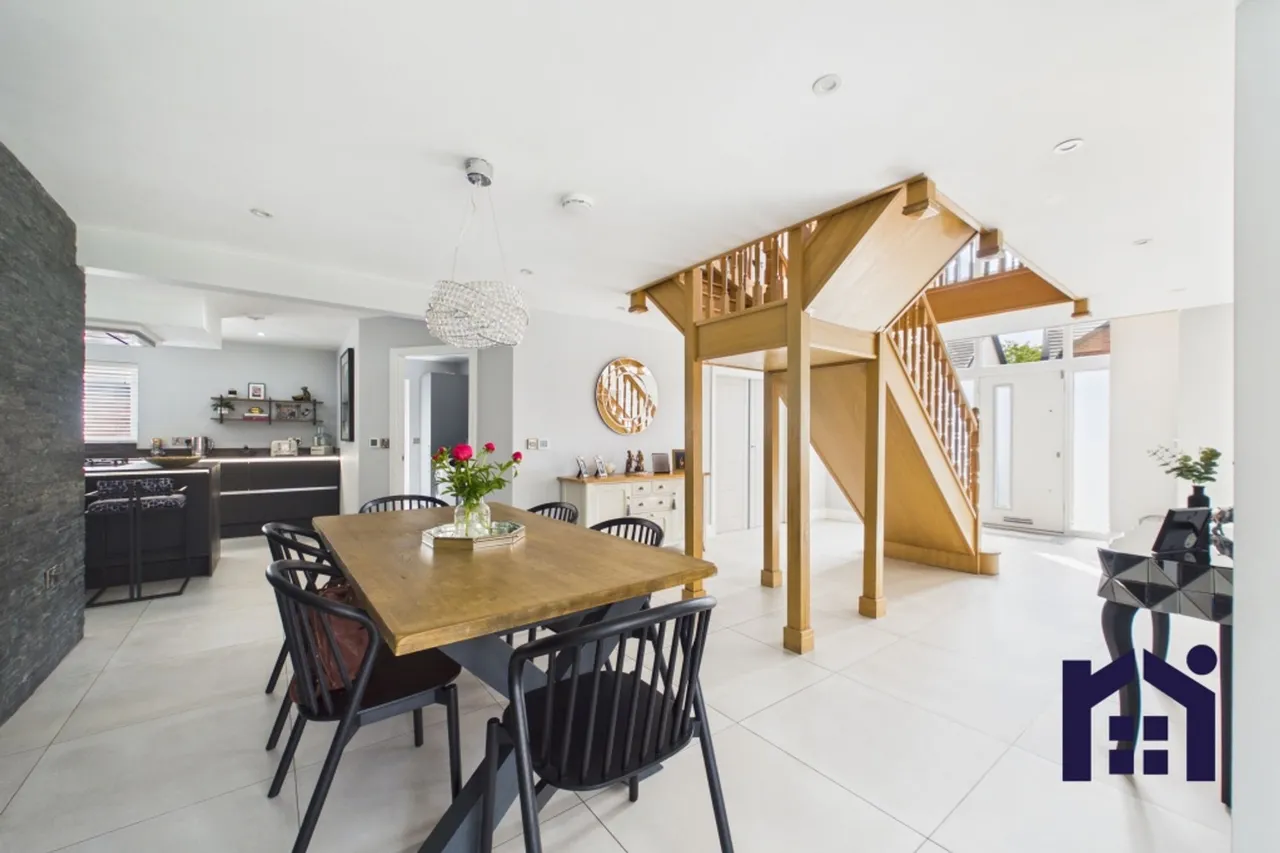 Armetriding Reaches, Euxton, Chorley, PR7 6GY, photo 9