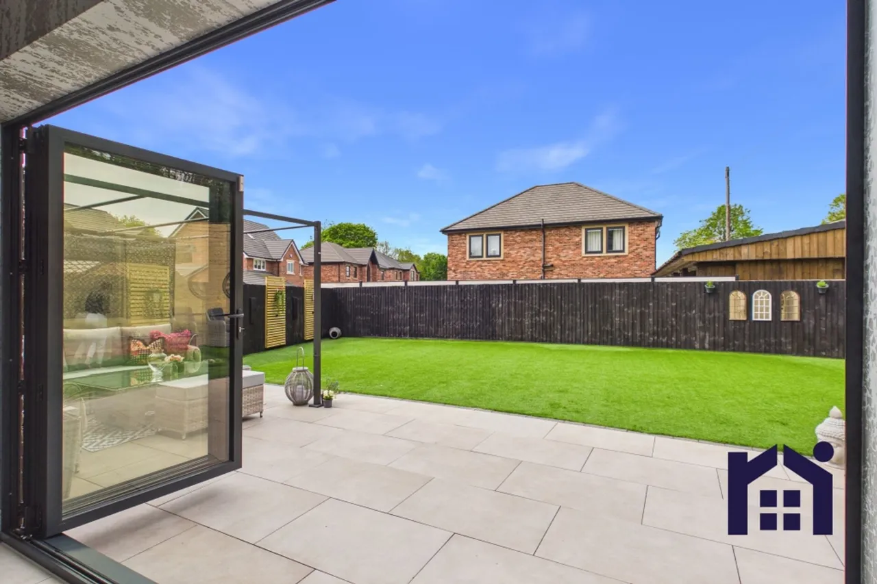 Armetriding Reaches, Euxton, Chorley, PR7 6GY, photo 8