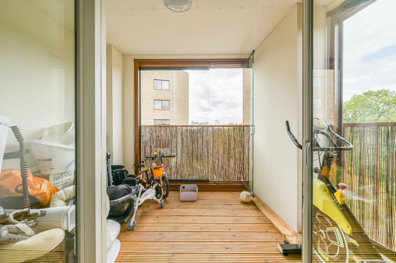 15 Beatty Court, Kenneth Way, LONDON, photo 8