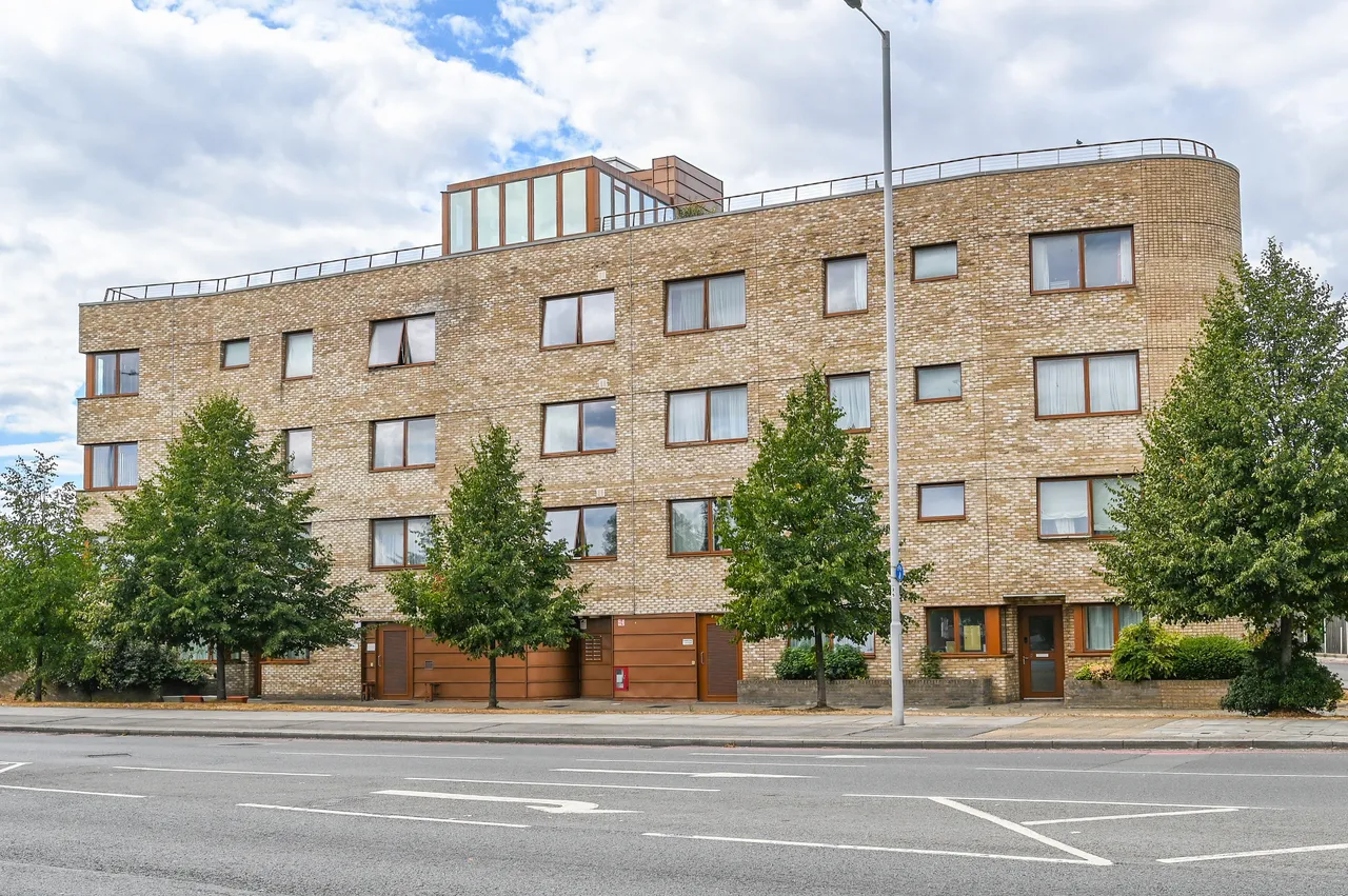 2 bed flat for sale — 15 Beatty Court, Kenneth Way, LONDON