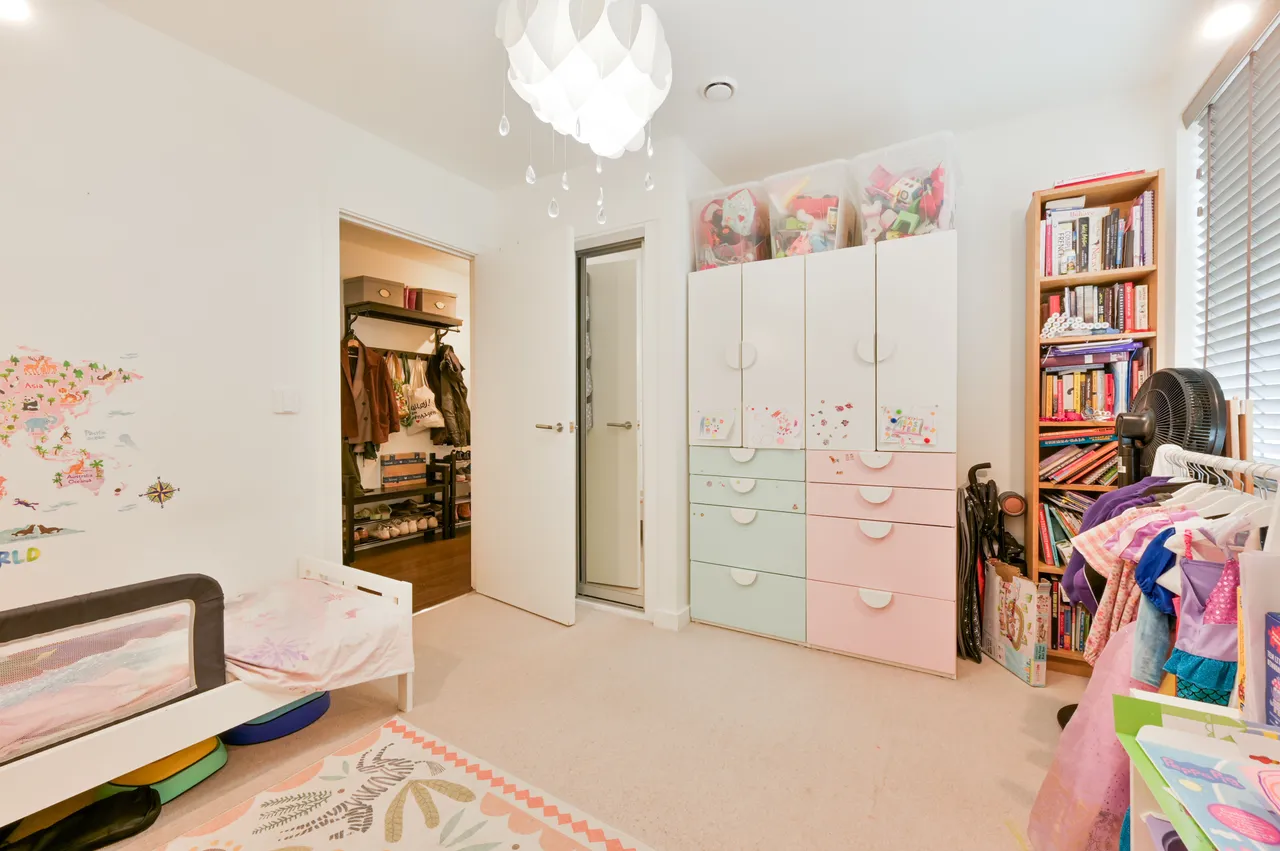 15 Beatty Court, Kenneth Way, LONDON, photo 5