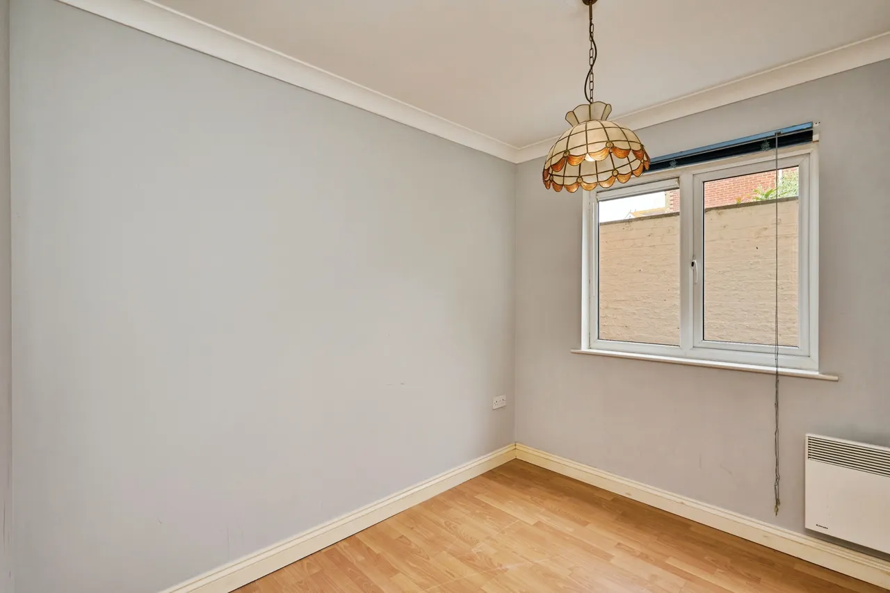 Fitzroy Street, Sandown, PO36, photo 9