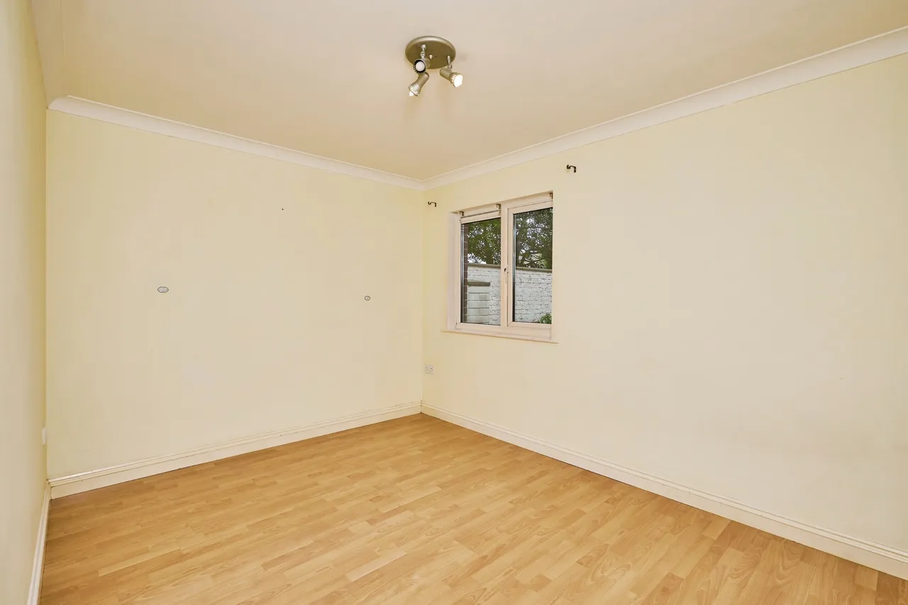 Fitzroy Street, Sandown, PO36, photo 10
