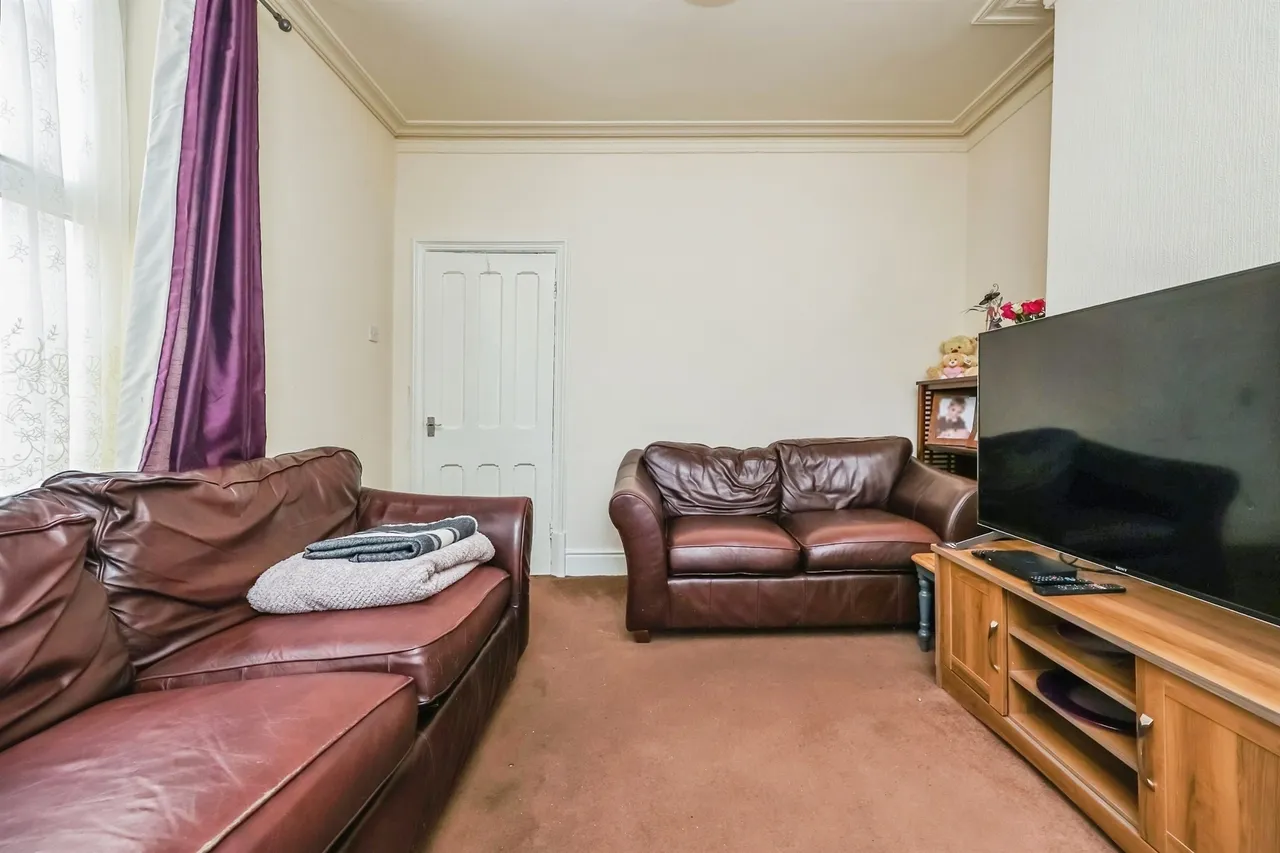 Market Street, Ilkeston, DE7, photo 9