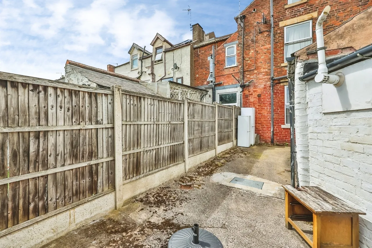 Market Street, Ilkeston, DE7, photo 18
