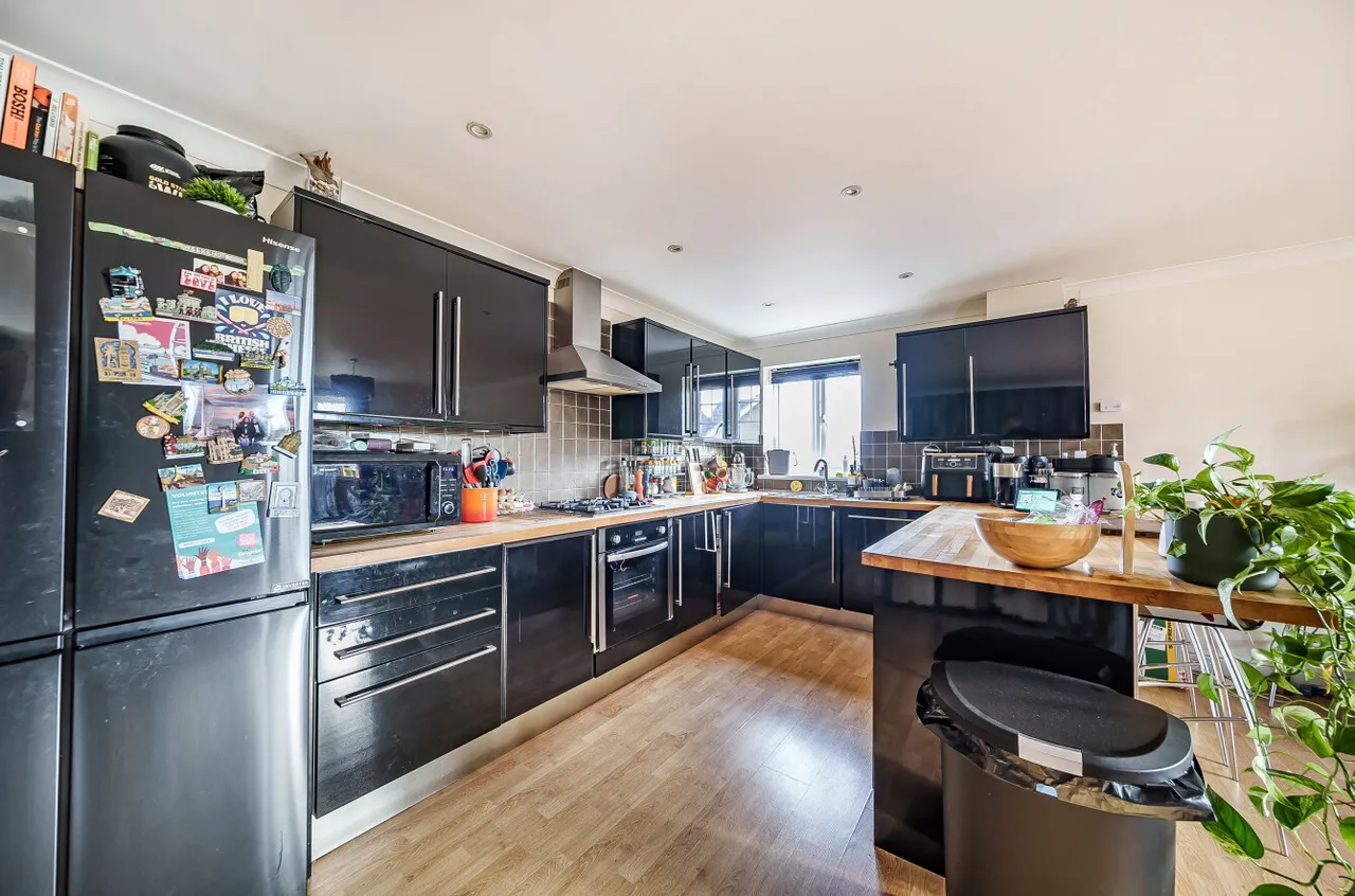 Frimley Green Road, Frimley Green, Camberley, Surrey, GU16 6LD, photo 4