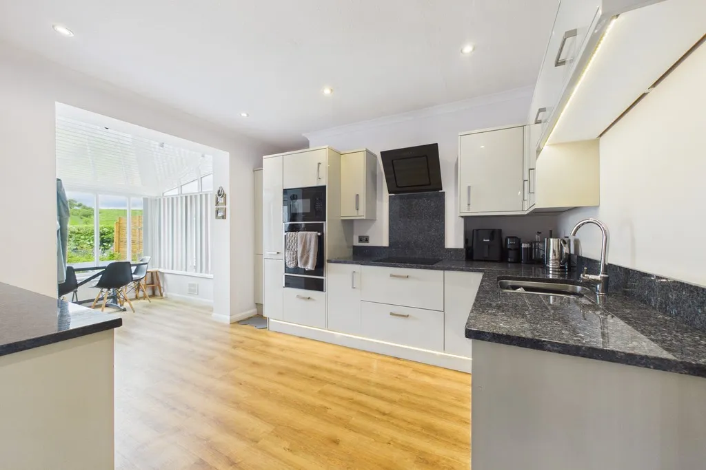 Burneside Road, Kendal, LA9, photo 6