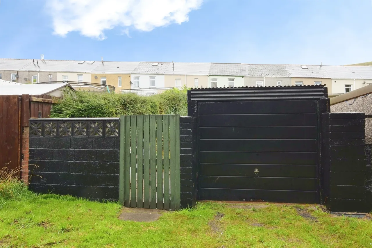 Brynheulog Street, Abertillery, NP13, photo 25