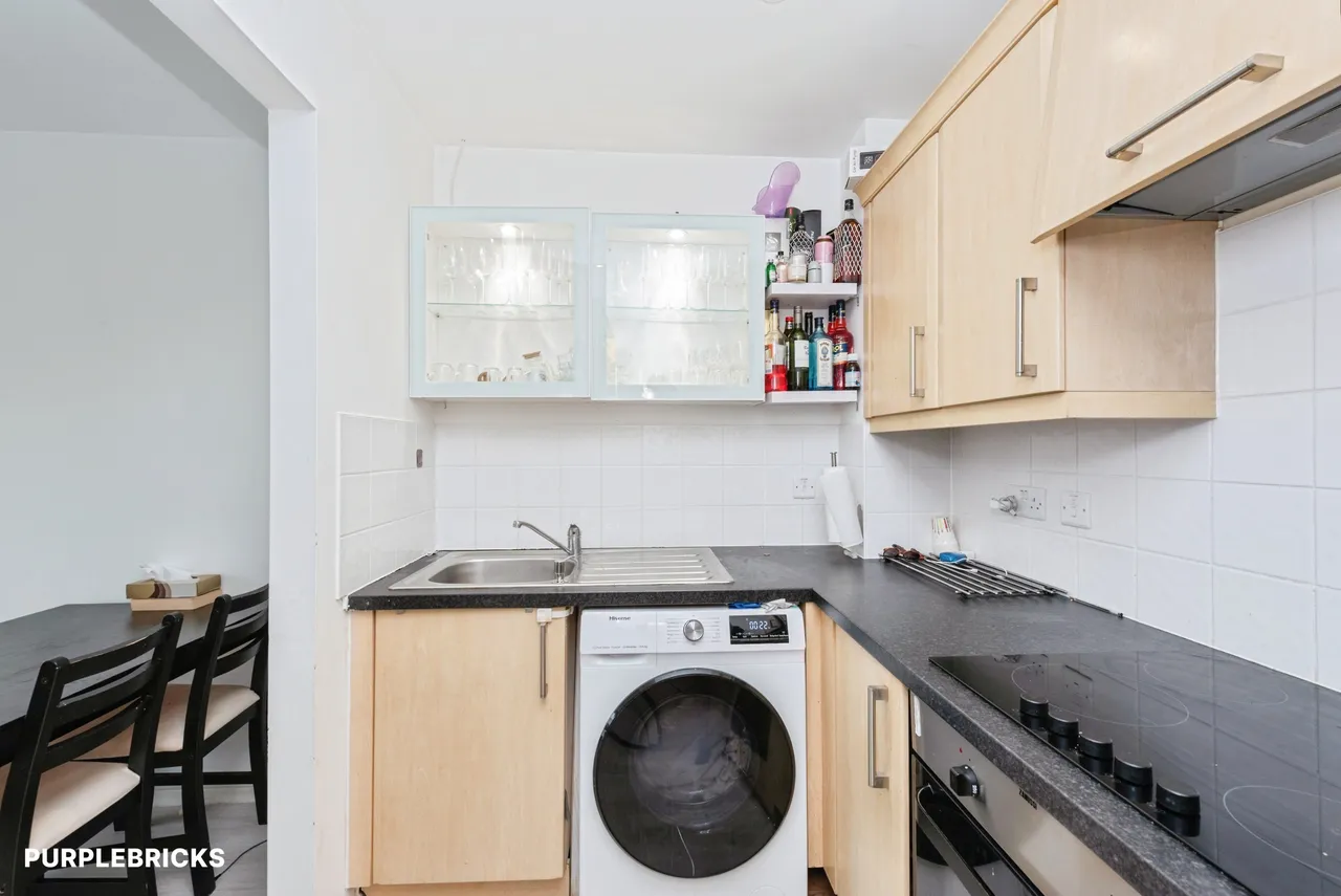 Wooldridge Close, Feltham, TW14, photo 13