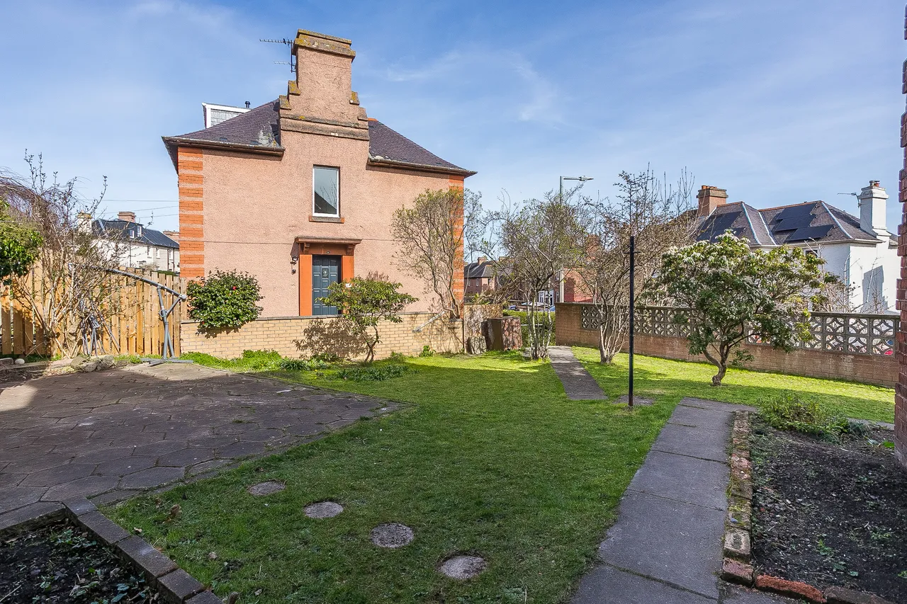 Northfield Crescent, Willowbrae, EH8, photo 25