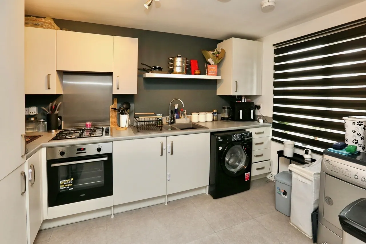 Glassfield Road, Whiteley, PO15, photo 4