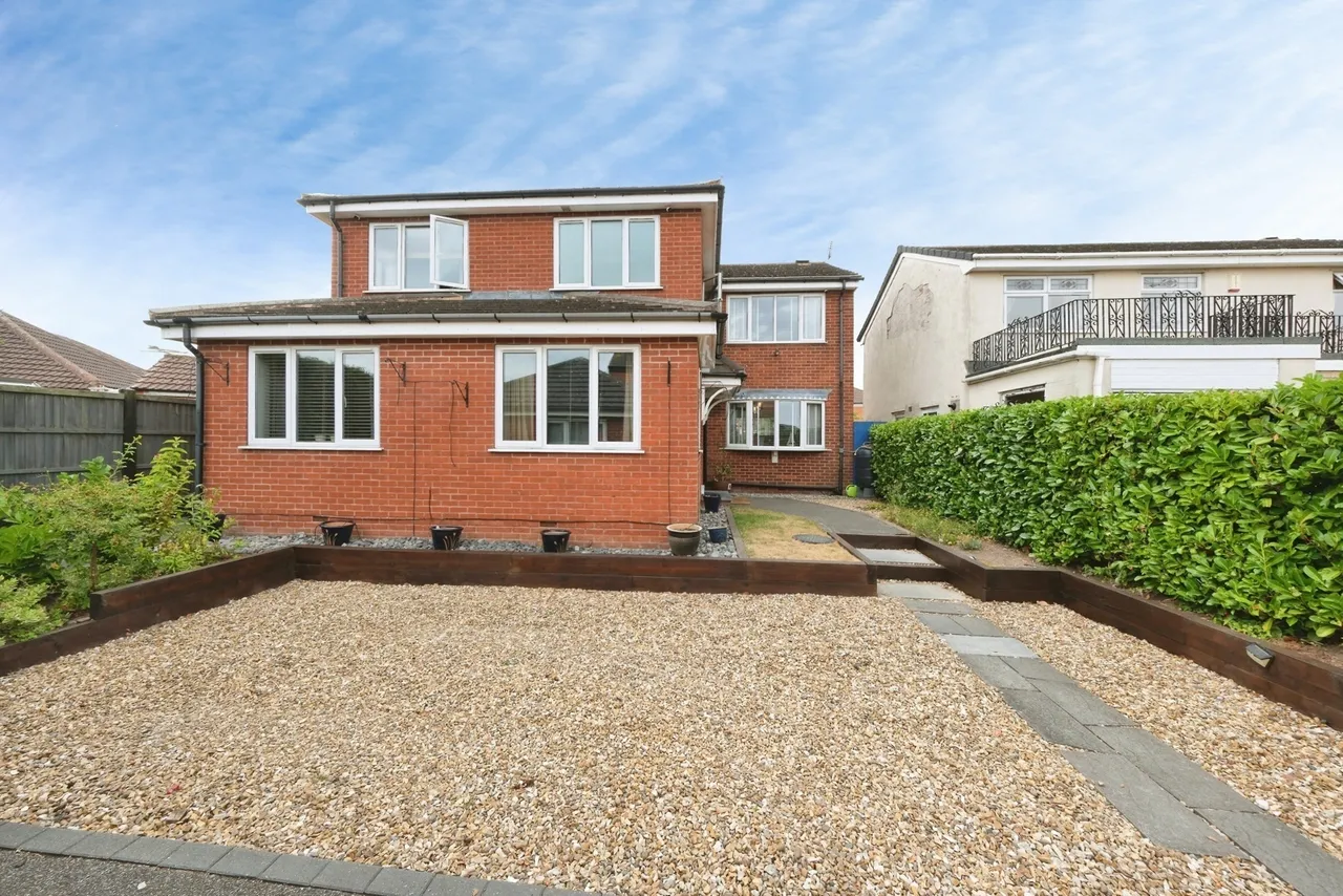 5 bed house for sale — Sandycliffe Close, Mansfield, Nottinghamshire, NG19