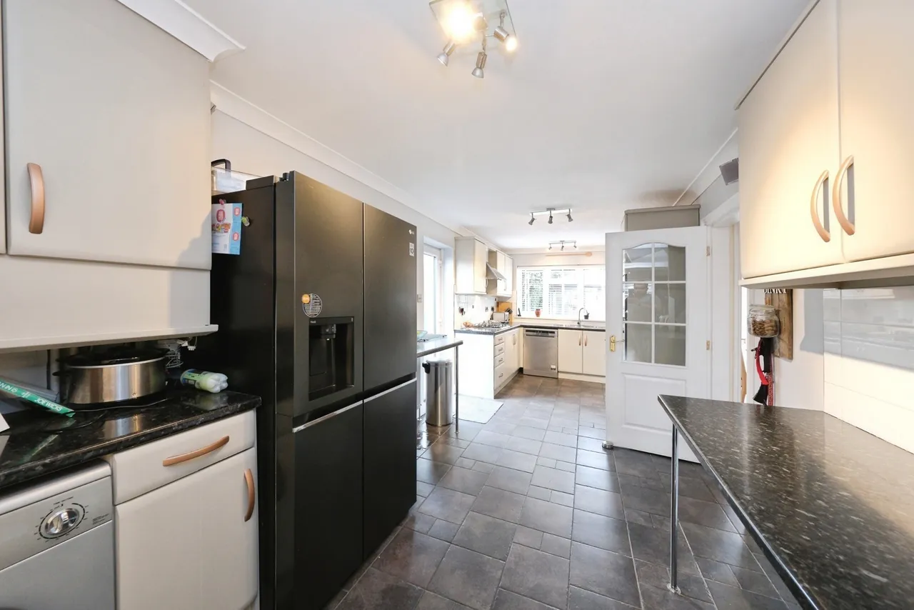 Sandycliffe Close, Mansfield, Nottinghamshire, NG19, photo 7