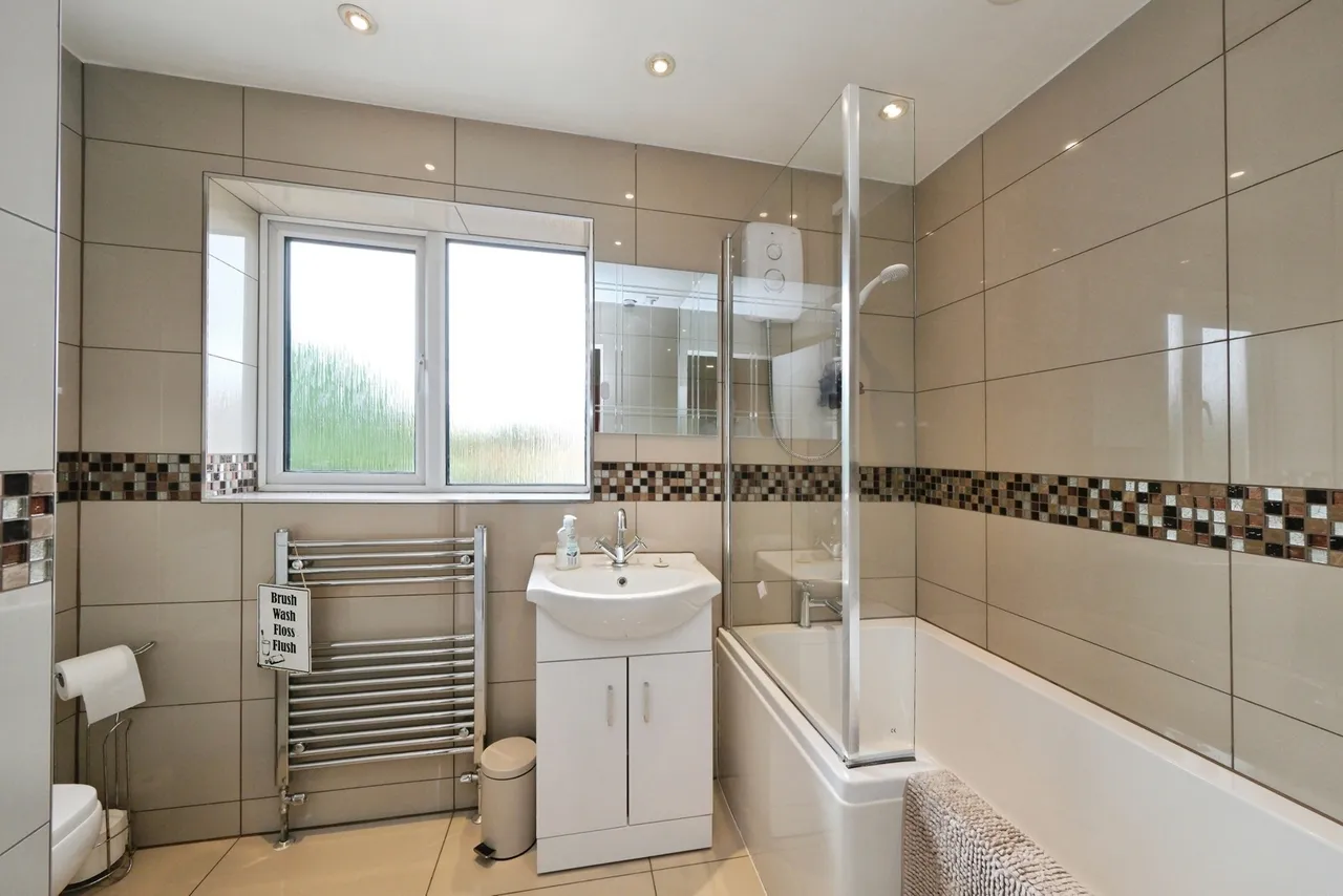 Sandycliffe Close, Mansfield, Nottinghamshire, NG19, photo 5