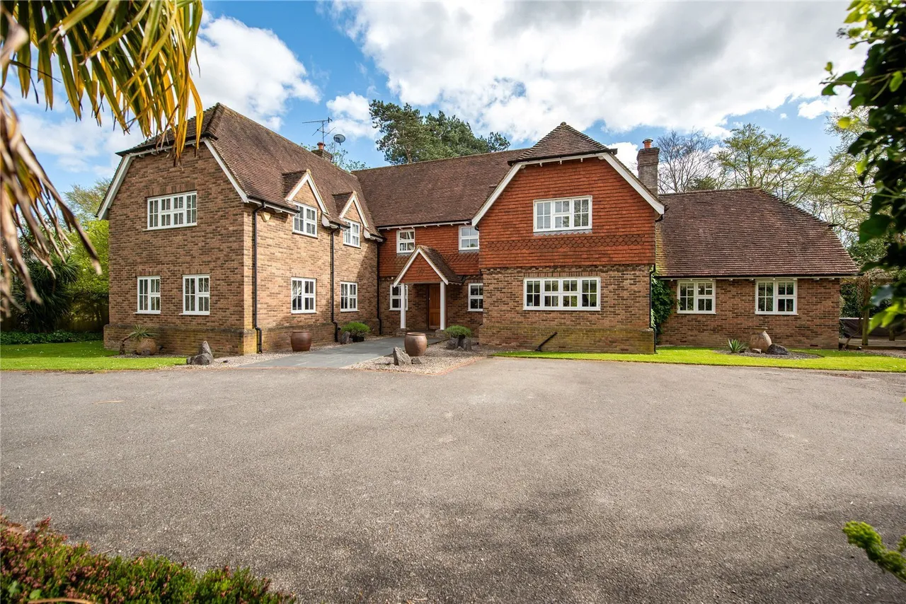 Old Road, Buckland, RH3, photo 16