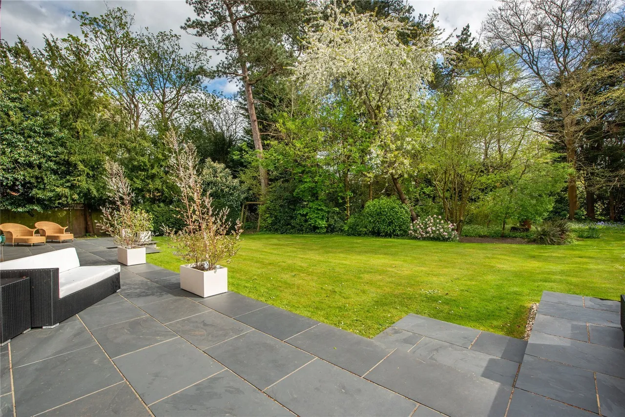 Old Road, Buckland, RH3, photo 18