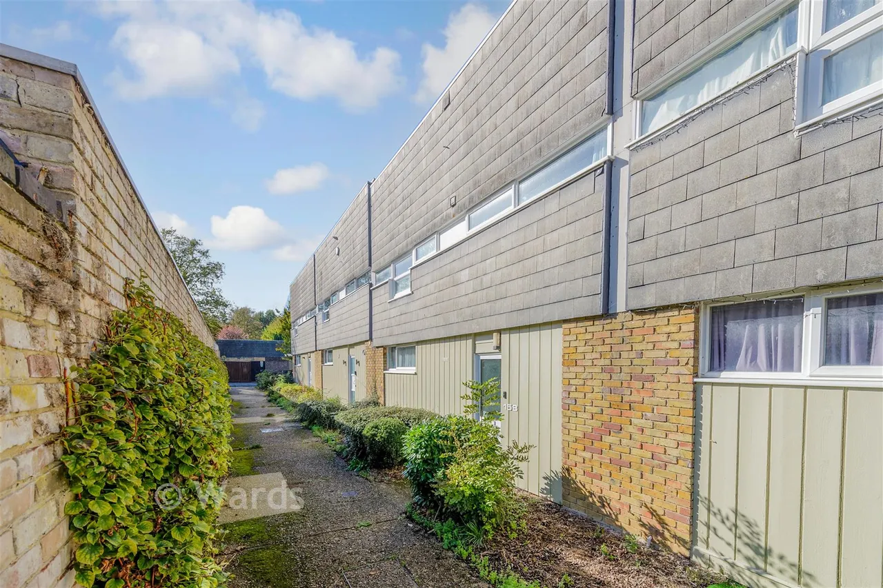 3 bed house for sale, Knights Croft, New Ash Green, DA3