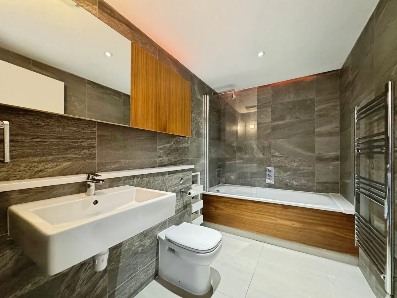 Grenville Place, NW7, photo 4