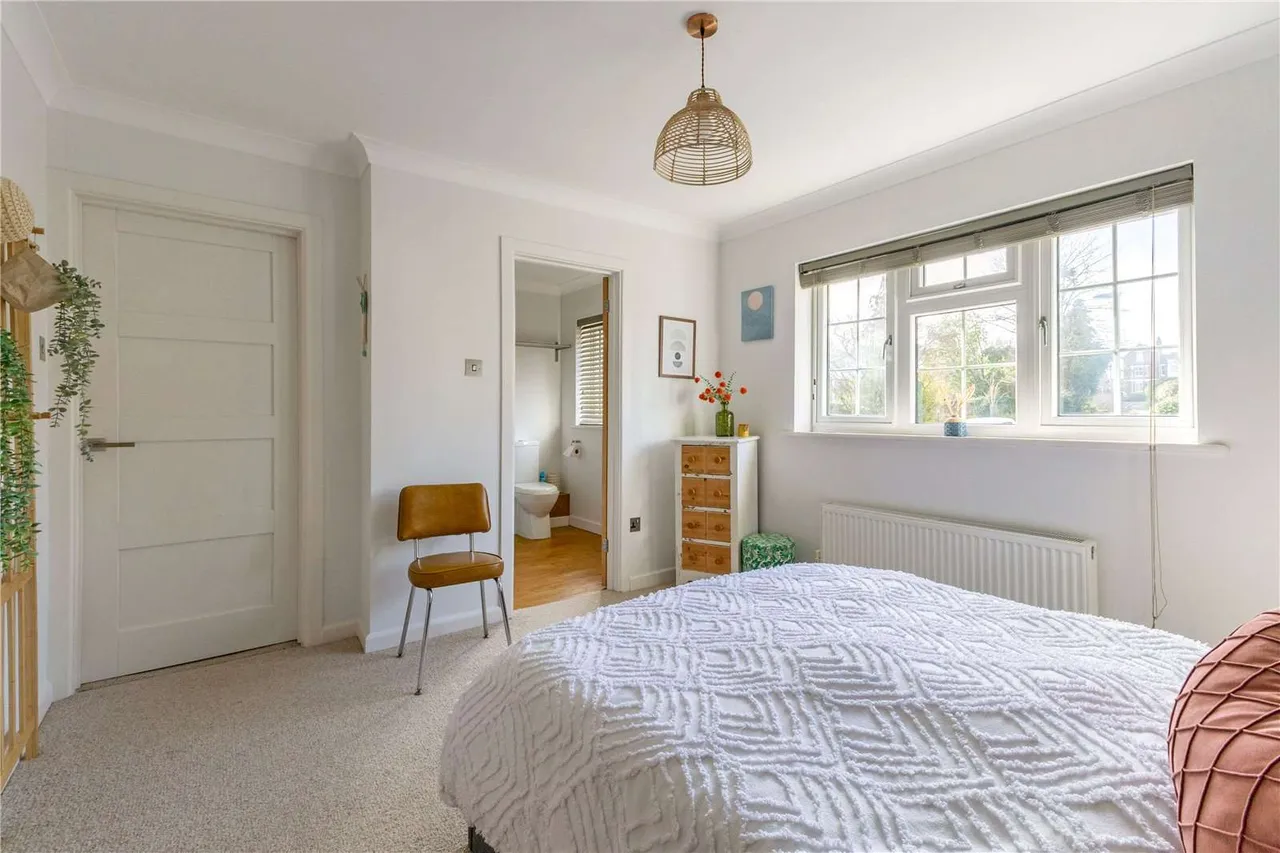 Brunswick Place, Lymington, Hampshire, SO41 9EQ, photo 11