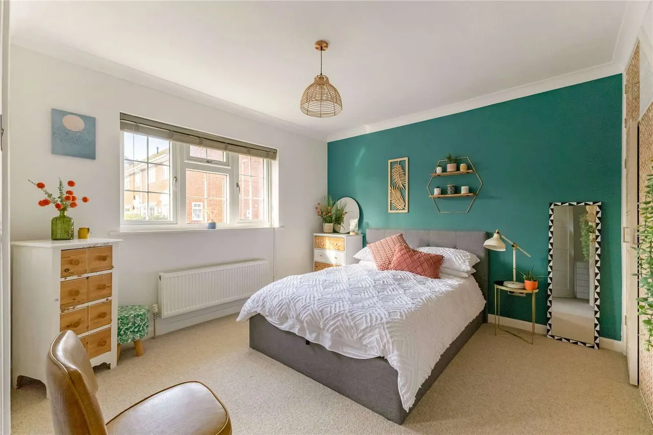 Brunswick Place, Lymington, Hampshire, SO41 9EQ, photo 10