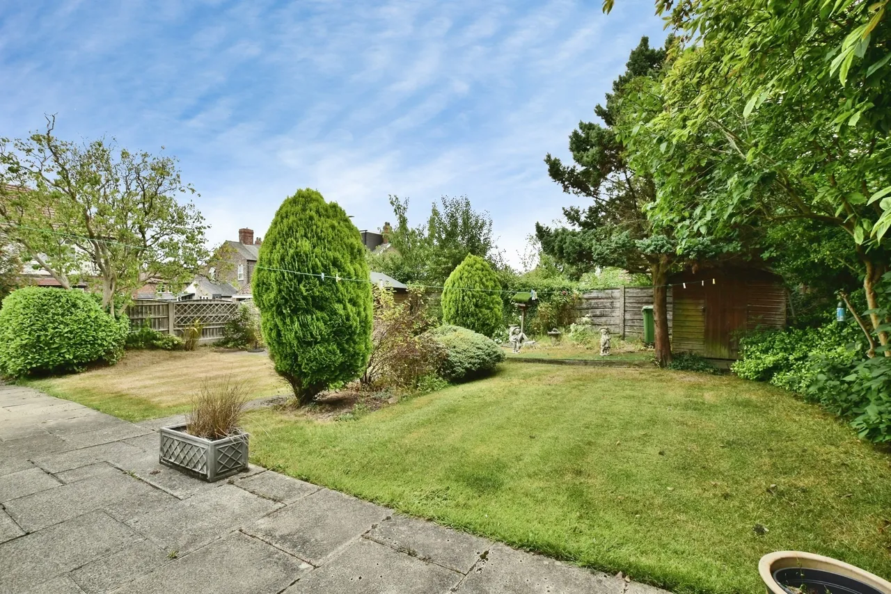 Highfield Road, Hale, Altrincham, Greater Manchester, WA15, photo 18