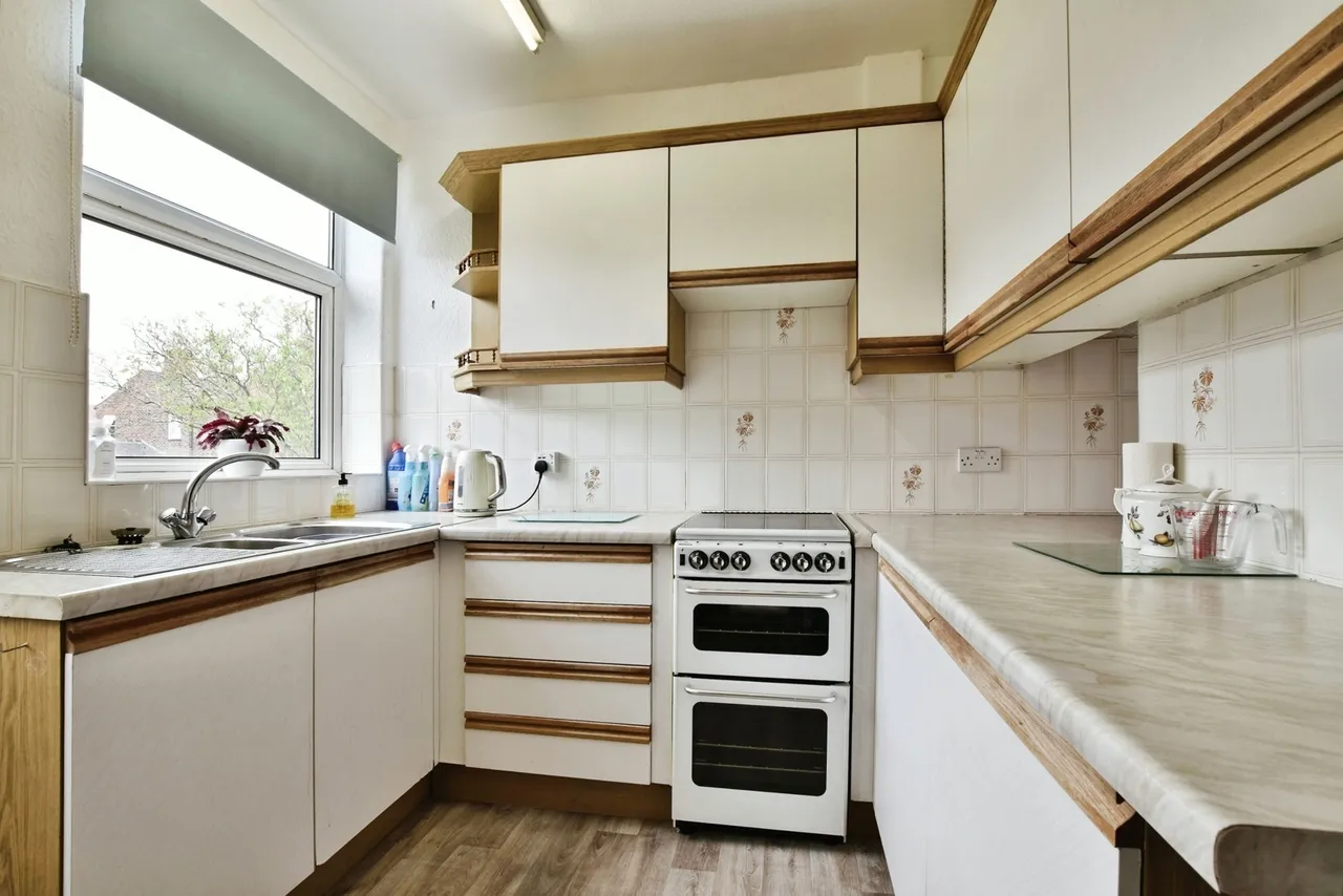 Highfield Road, Hale, Altrincham, Greater Manchester, WA15, photo 3