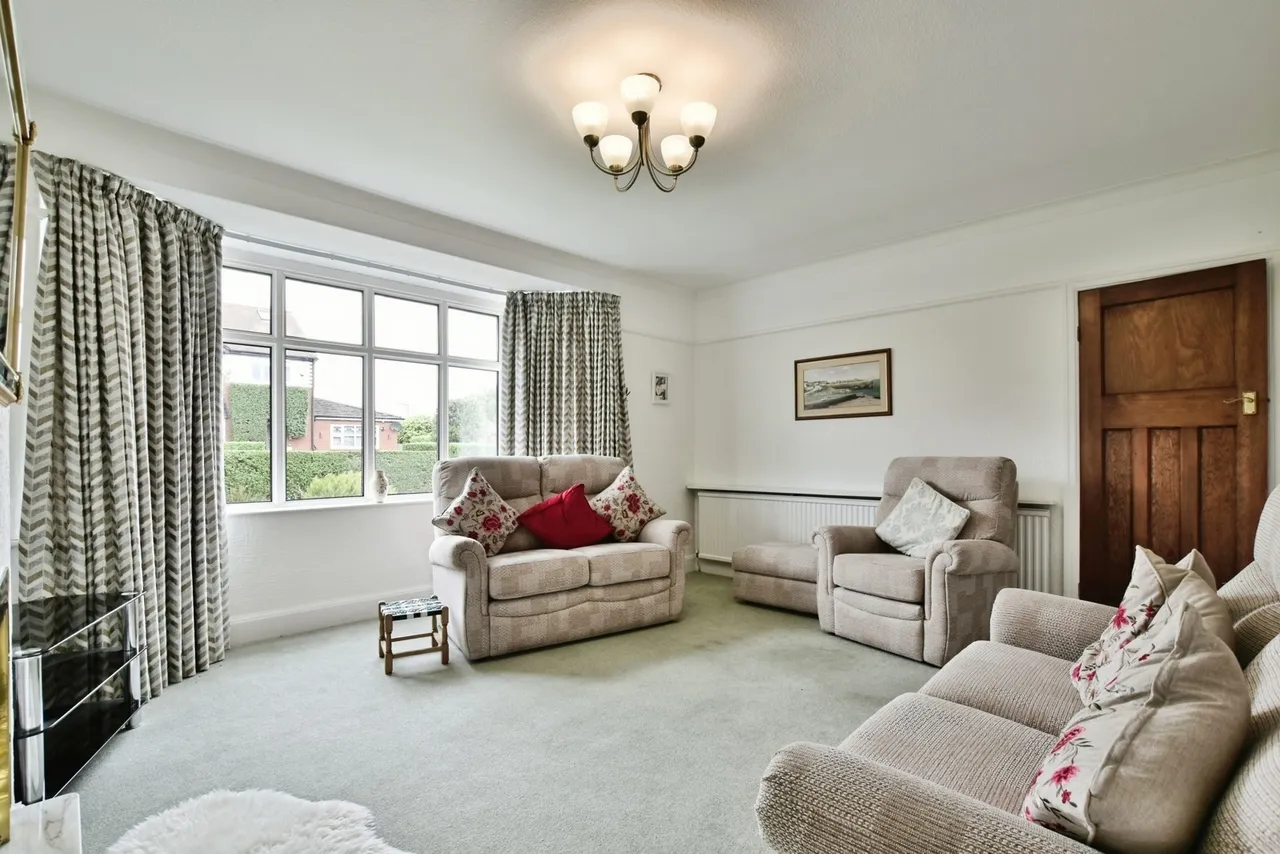 Highfield Road, Hale, Altrincham, Greater Manchester, WA15, photo 16
