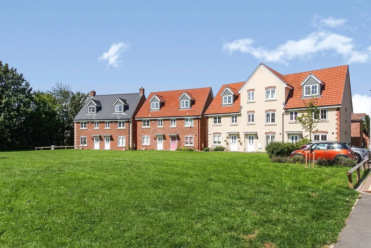 Henry Shute Road, Cheswick Village, Bristol, BS16, photo 6