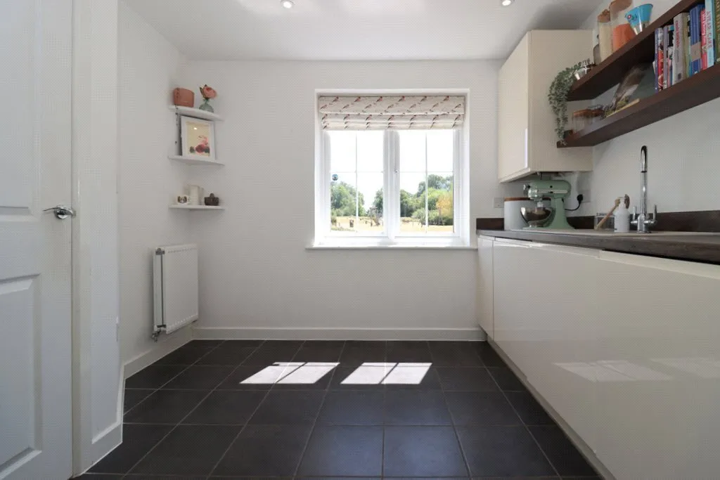 Henry Shute Road, Cheswick Village, Bristol, BS16, photo 16