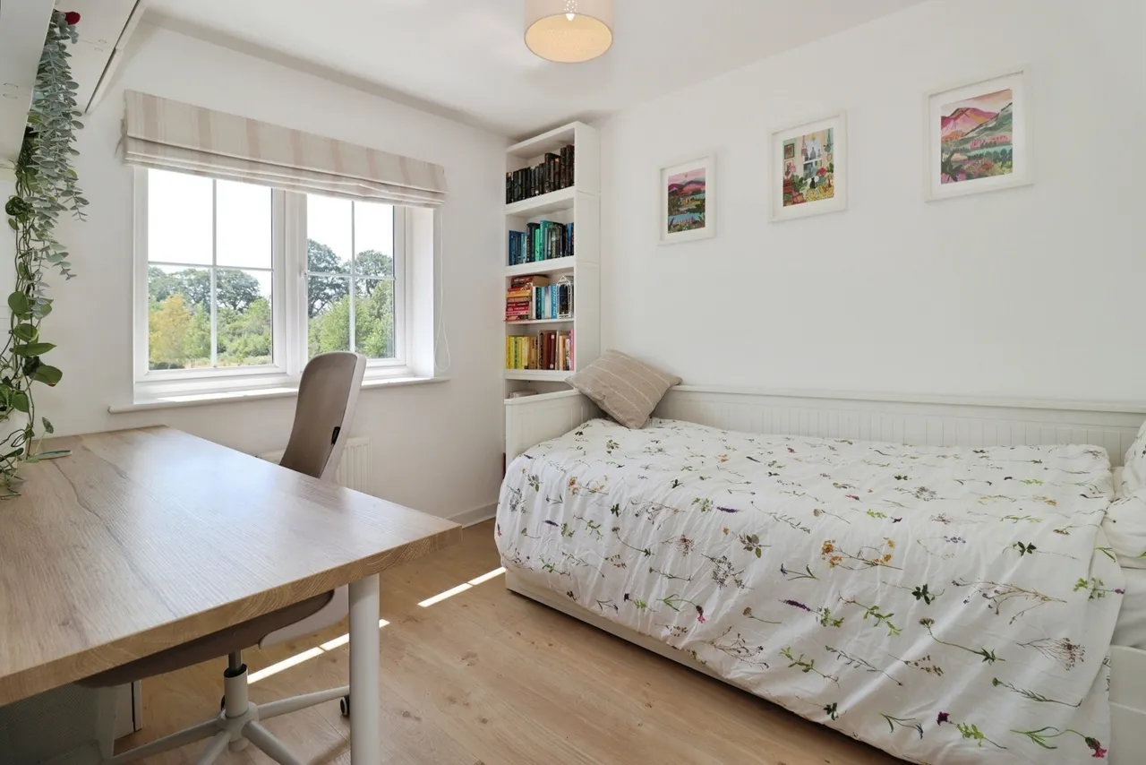 Henry Shute Road, Cheswick Village, Bristol, BS16, photo 9