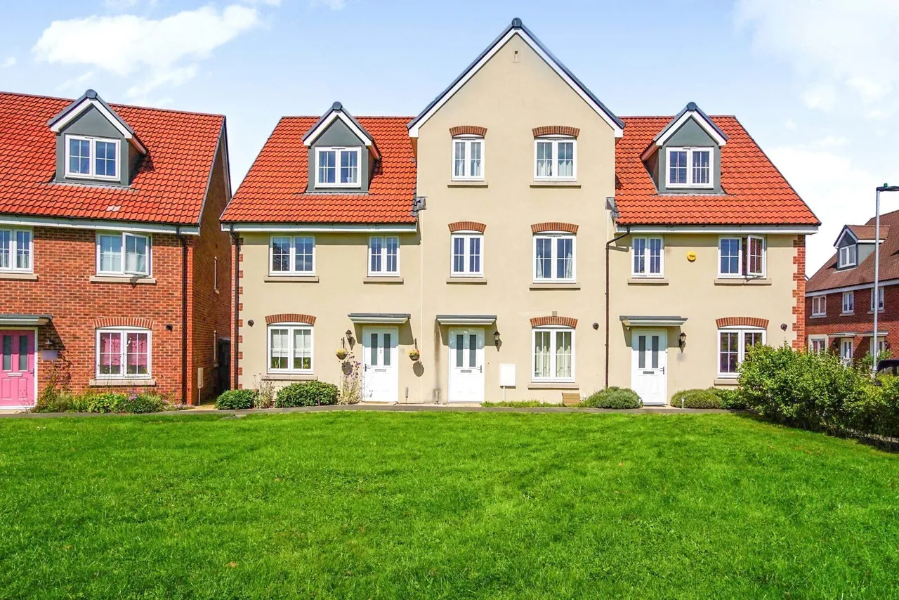 3 bed house for sale — Henry Shute Road, Cheswick Village, Bristol, BS16